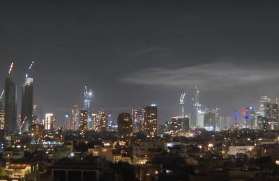 Missile strikes hit Tel Aviv amid escalating conflict; over a dozen injured, leaders trade warnings. Photo screen capture from Sky News YouTube.